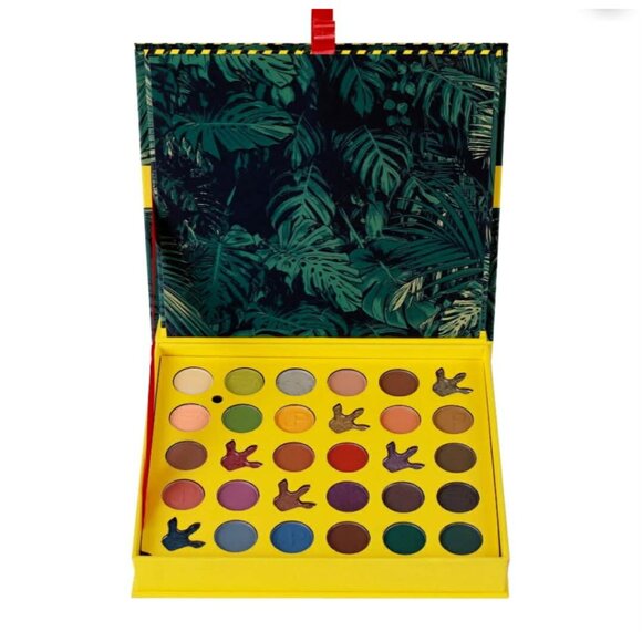 NWT Jurassic Park 30th Anniversary Profusion Makeup Set Limited Edition - Picture 3 of 11